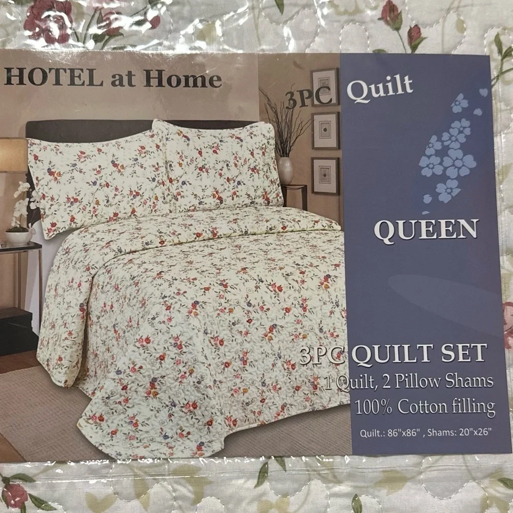 Hotel at home Queen 3pc Quilt set Pink and Mauve floral print